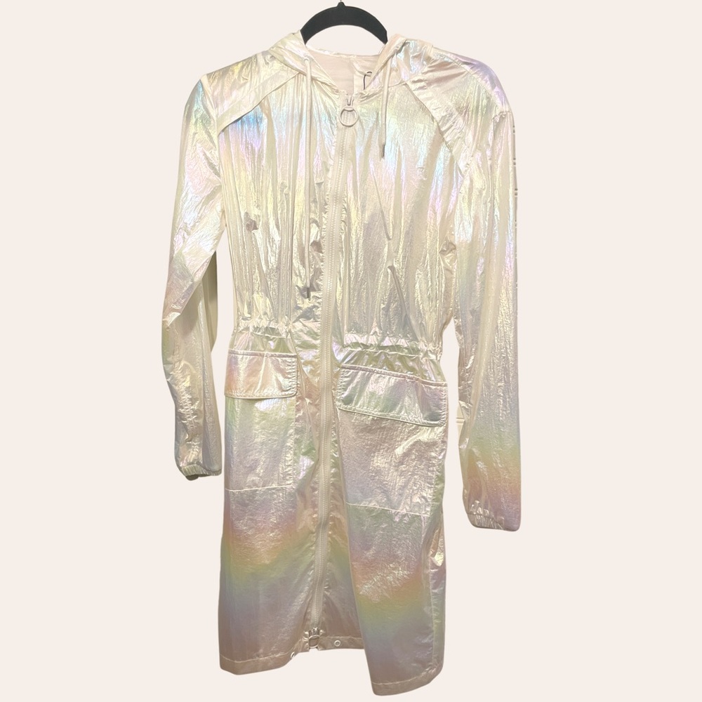 NWT Avec Les Filles Holographic Trench/Rain Coat